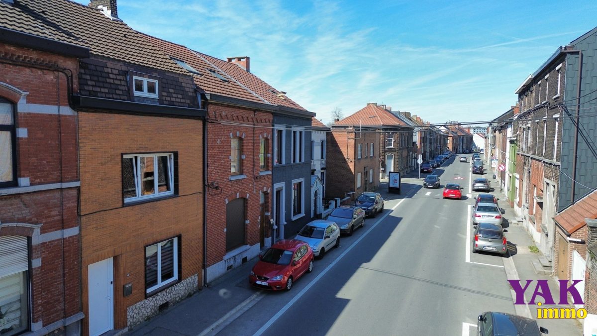 7647006_77022187.jpg